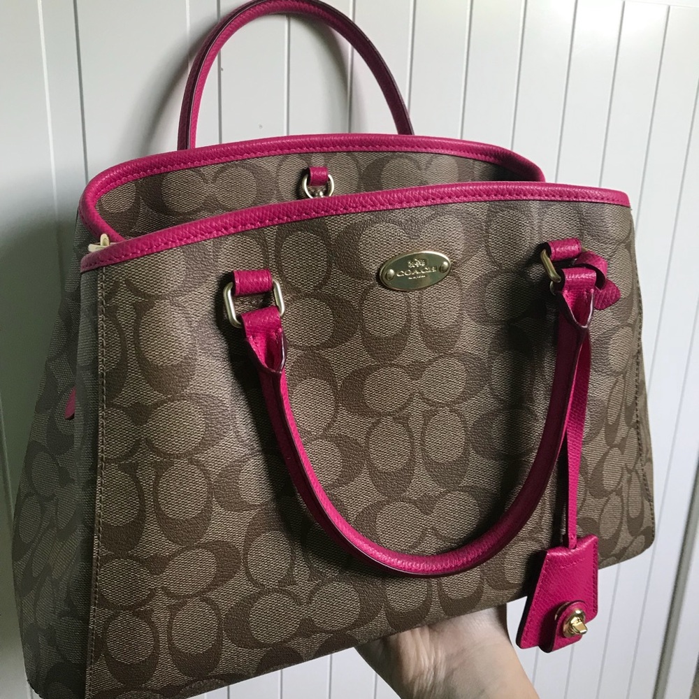 COACH Bag Signature Canvas